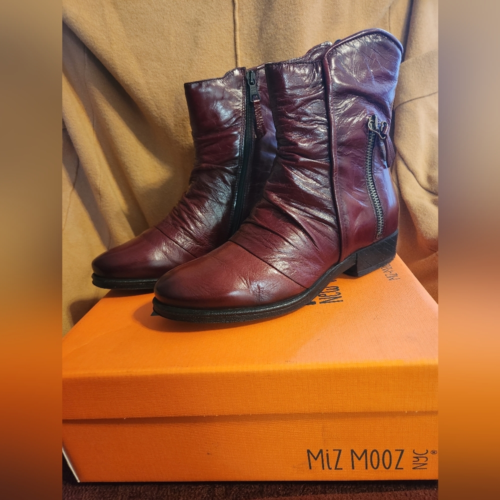 MIZ MOOZ NYC DAWSON RUBY